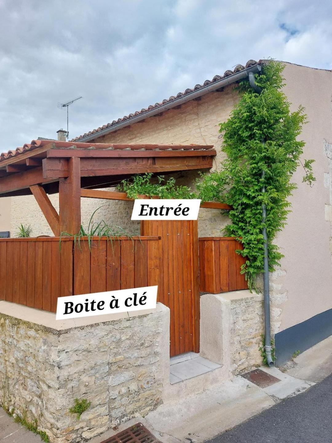 Les Petits Jardins De Cisse Chambre De Charme מראה חיצוני תמונה